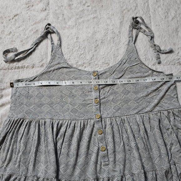 The Woods by Kate Quinn Grey Button Down Batik Shoulder Tie Tiered Tank XXL - Picture 3 of 5